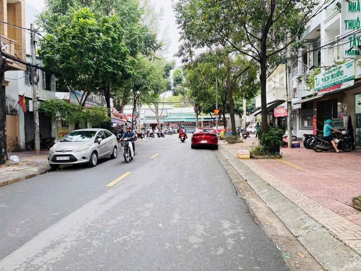 Cơ hội sở hữu ngay căn nhà mặt tiền đắc địa trên đường Hoàng Văn Thụ, phường 7, Thành phố Vũng Tàu