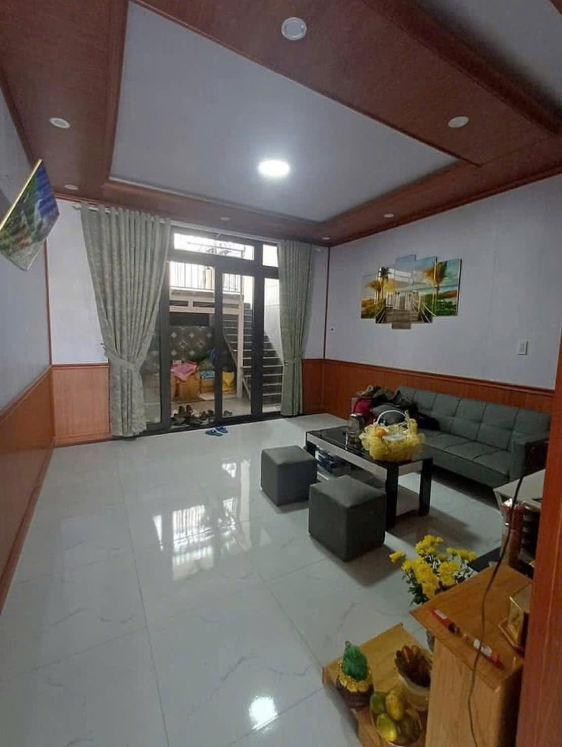 Ngôi nhà Đà Lạt xưa, 70m² sổ chung, 5 phòng ngủ, 1,85 tỷ