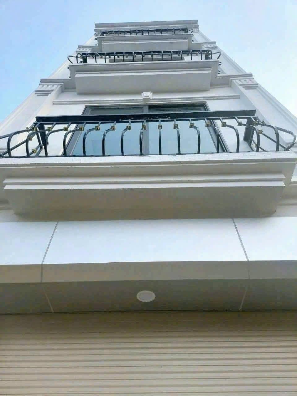 Nhà 32m2, 5 tầng, An Khánh - giá hời, tiện ích đầy đủ