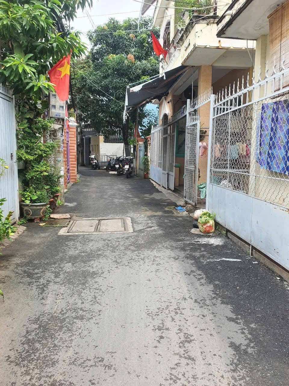 Nhà nở hậu đẹp, hẻm ô tô Nguyễn Bỉnh Khiêm, Vũng Tàu - 95m2