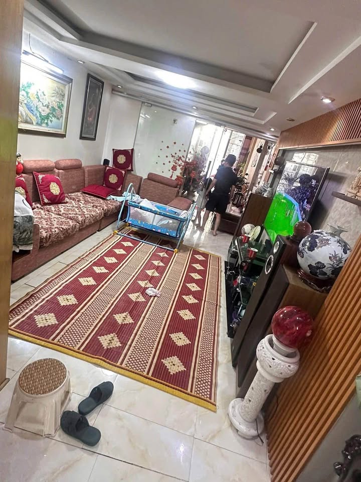 Nhà 3 tầng nở hậu, 3,2 tỷ, Cẩm Đông, Quảng Ninh, đón lộc vào nhà, xe hơi chạy vèo vèo