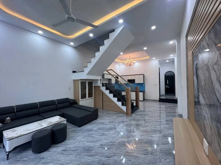 Chào mừng quý vị đến với ngôi nhà trong mơ phiên bản 100% mới toanh