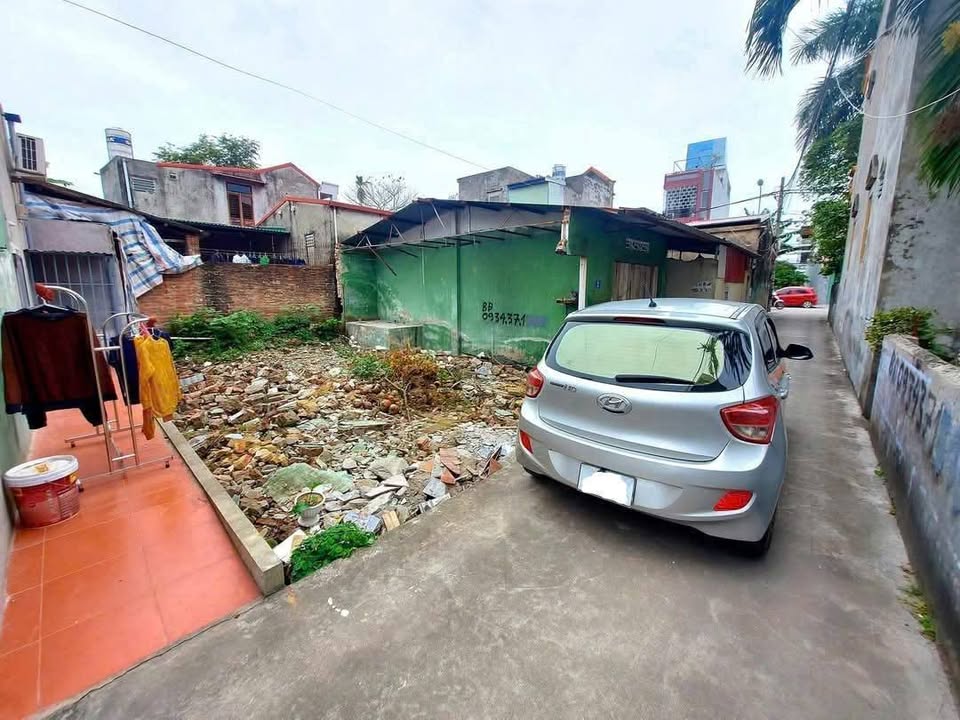 Đất vuông vắn 45m2, 5m ngang, sát mặt đường Ngô Gia Tự, Hải Phòng