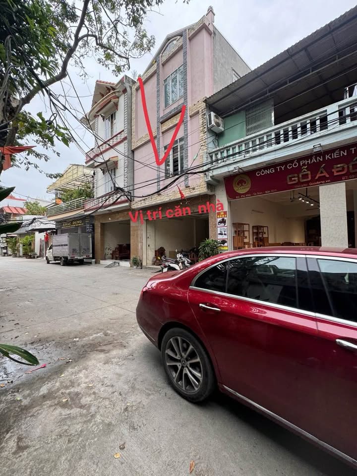 Nhà 3 tầng Phù Khê - 100m2, mặt tiền 5.5m, đường 4 ô tô tránh, sát Đông Anh