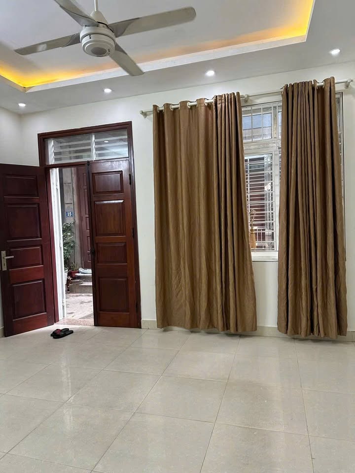 Chào mừng bạn đến với căn nhà nguyên căn 4 tầng tại Gia Quất, Long Biên