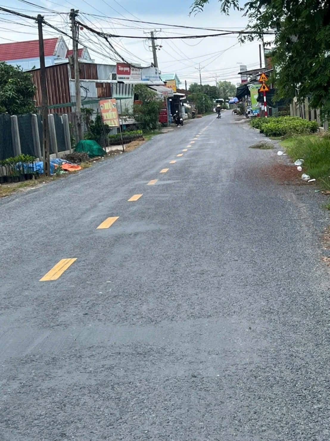 Đất Vĩnh Long nền vuông vức 160m2, sát Chợ Lách, giá 480 triệu - Đầu tư hay xây nhà đều ok