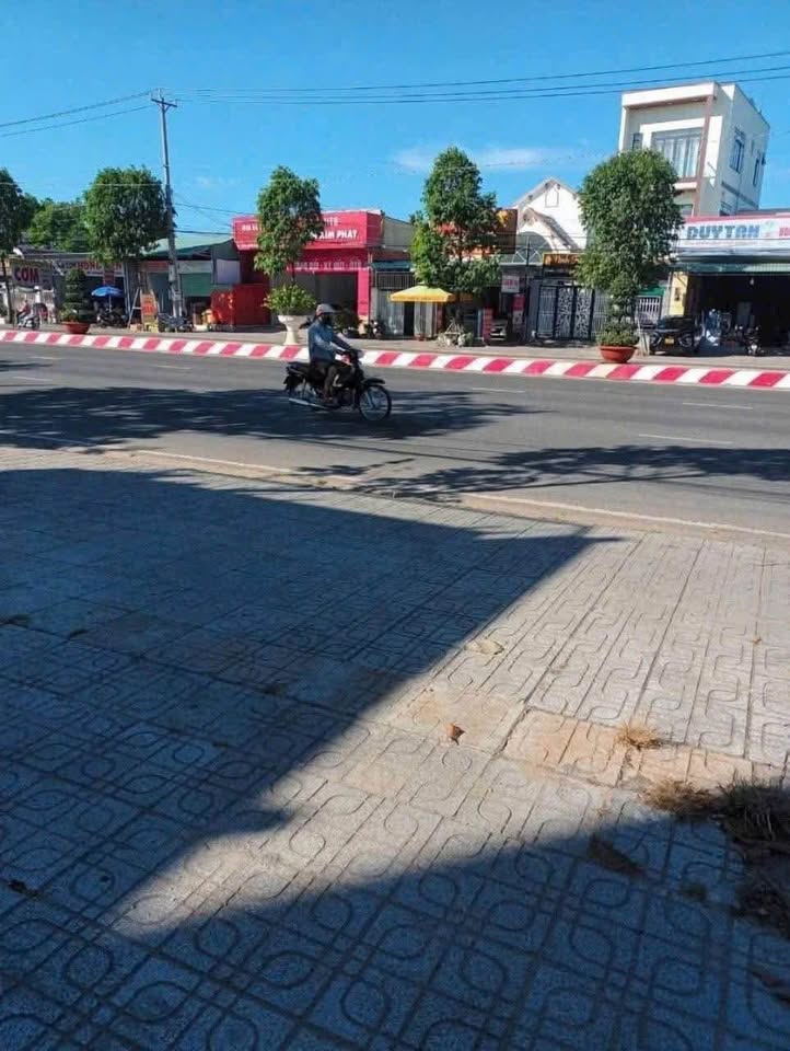 Chủ cần bán đất mặt tiền đường Điện Biên Phủ tọa lạc tại Khu phố Ninh Hòa