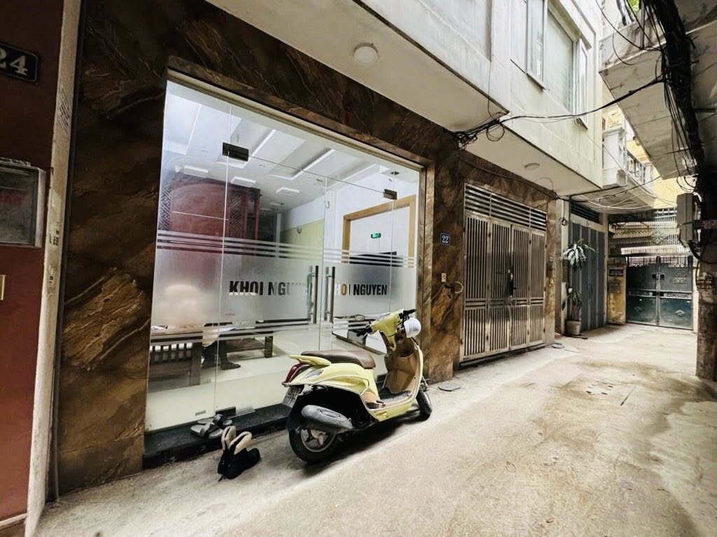 Nhà 5 tầng Trần Duy Hưng 40m², mặt tiền 4m, sổ đỏ sẵn sàng