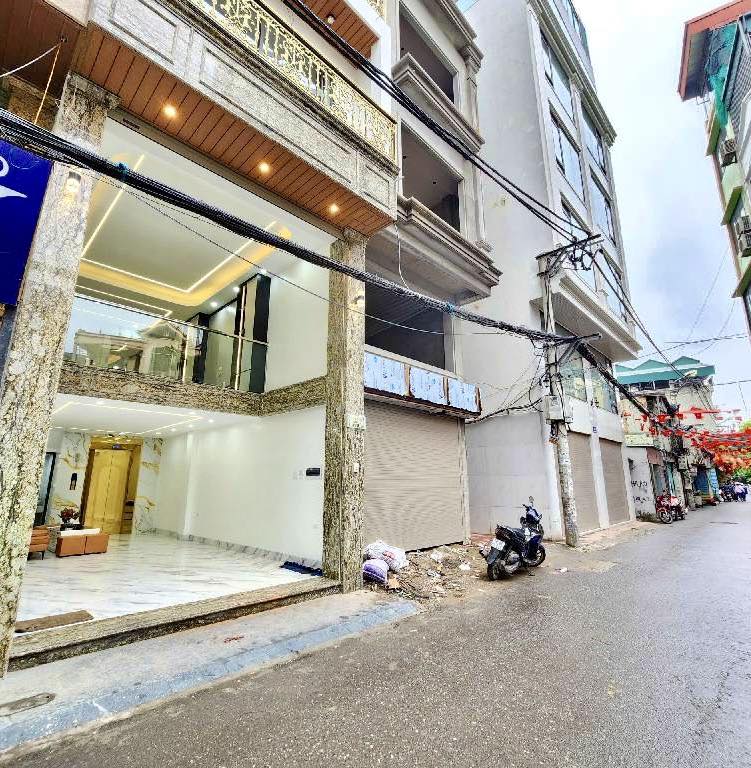 Siêu phẩm nhà 6 tầng thang máy, 45m2, chỉ cách ô tô 20m, tọa lạc tại phố Tây Sơn, Đống Đa