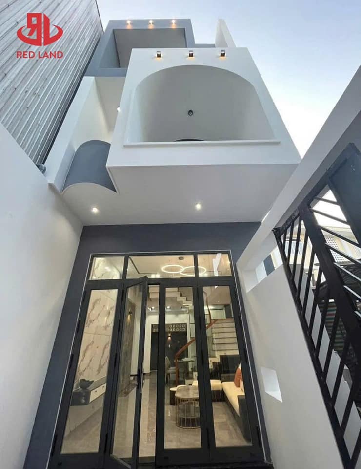 Siêu phẩm nhà 3 tầng vừa được chào bán, tọa lạc tại vị trí đắc địa bậc nhất thành phố Huế