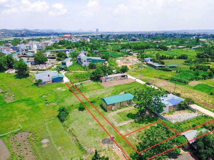 Đất vàng Phú Thọ 200m² hai mặt tiền, giá cắt lỗ hời