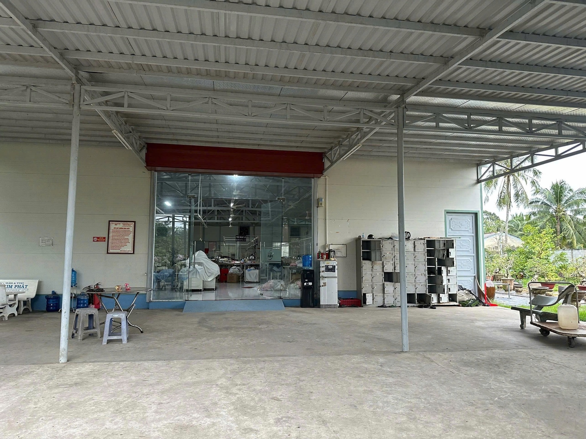 Xưởng may 550m2 đầy đủ máy móc tại Bến Tre