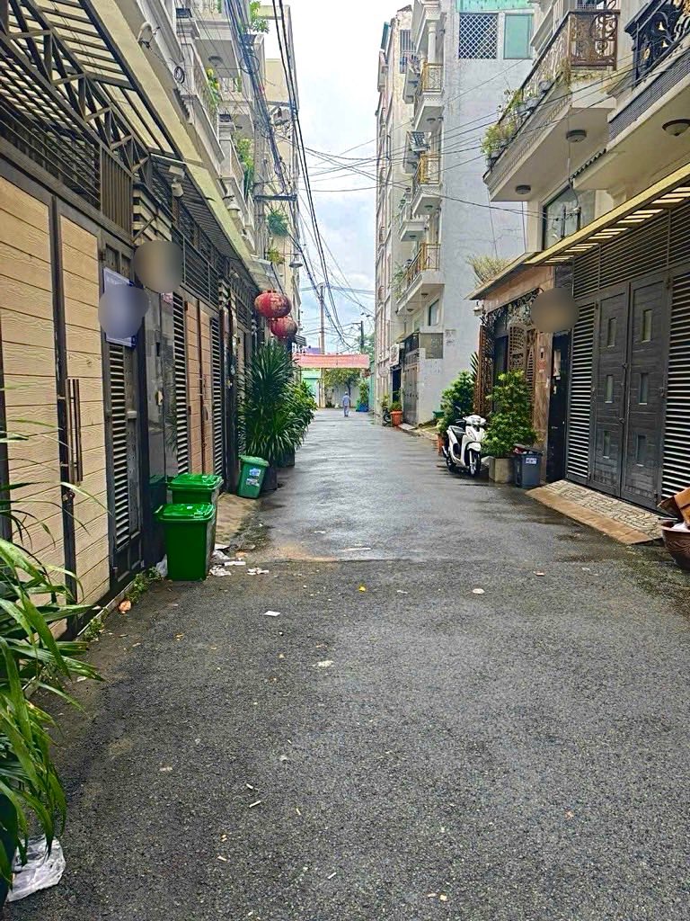 Nhà phố khu đồng bộ cao tầng tọa lạc tại đường số 30, phường 6, uận Gò Vấp