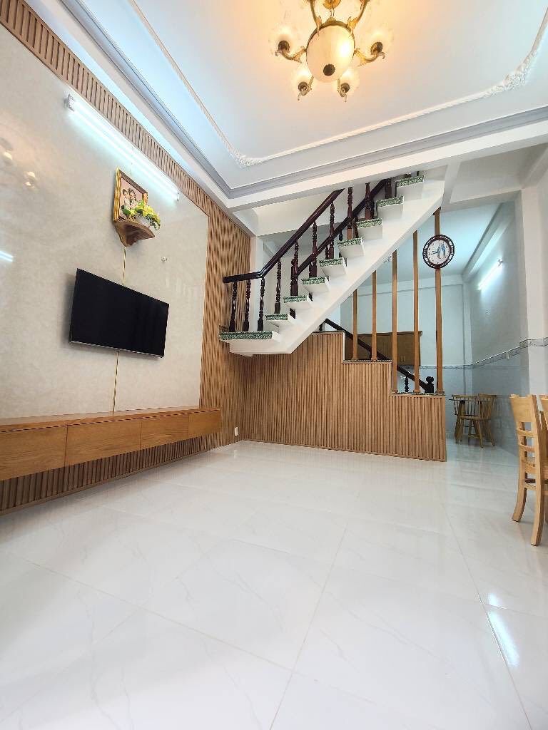 Nhà hiếm có khó tìm tại Phan Huy Ích, Tân Bình, diện tích 32m2