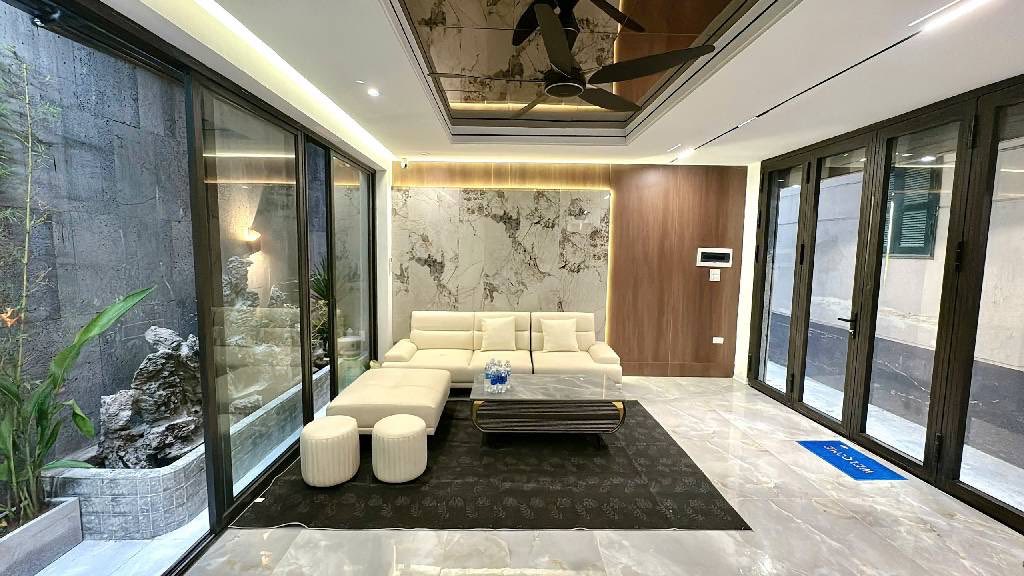 Nhà 6 tầng thang máy, ô tô tránh, Thanh Xuân, giá hời như mơ