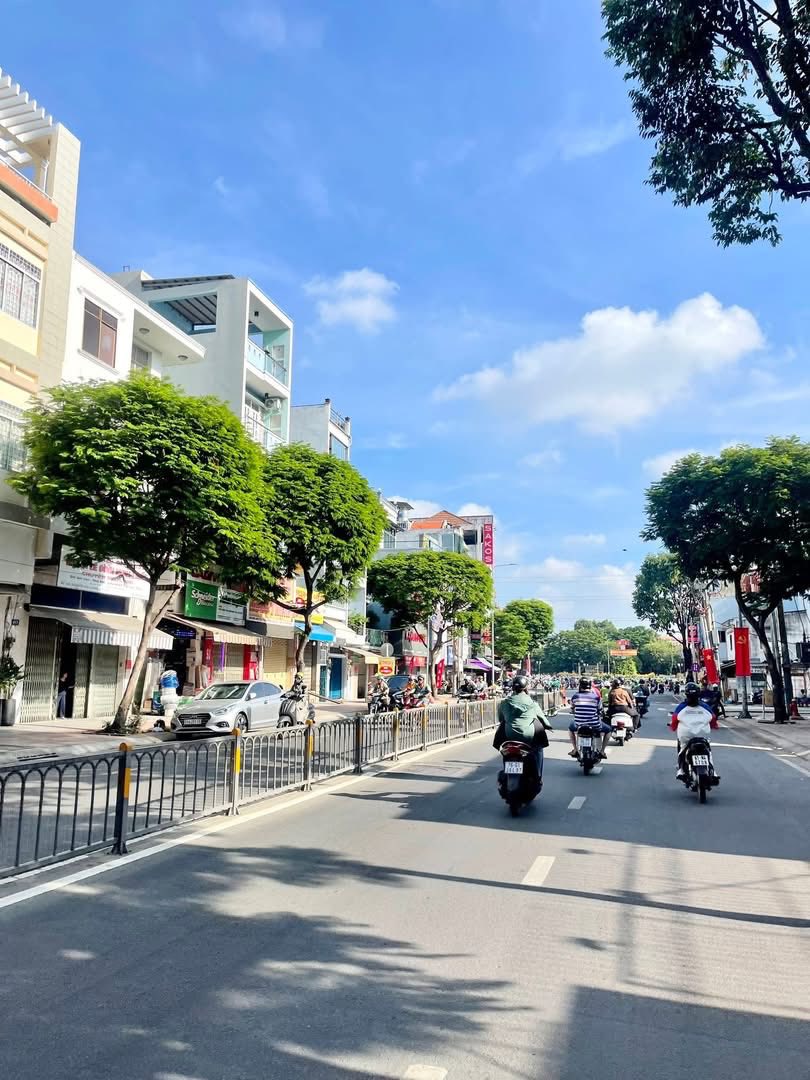 Nhà 49m2, 1 xẹt Nguyễn Văn Luông, cơ hội vàng sở hữu nhà đẹp