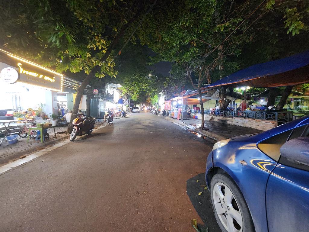 Mặt phố Nghĩa Tân 105m2, kinh doanh đỉnh cao, tiền vào như nước lũ