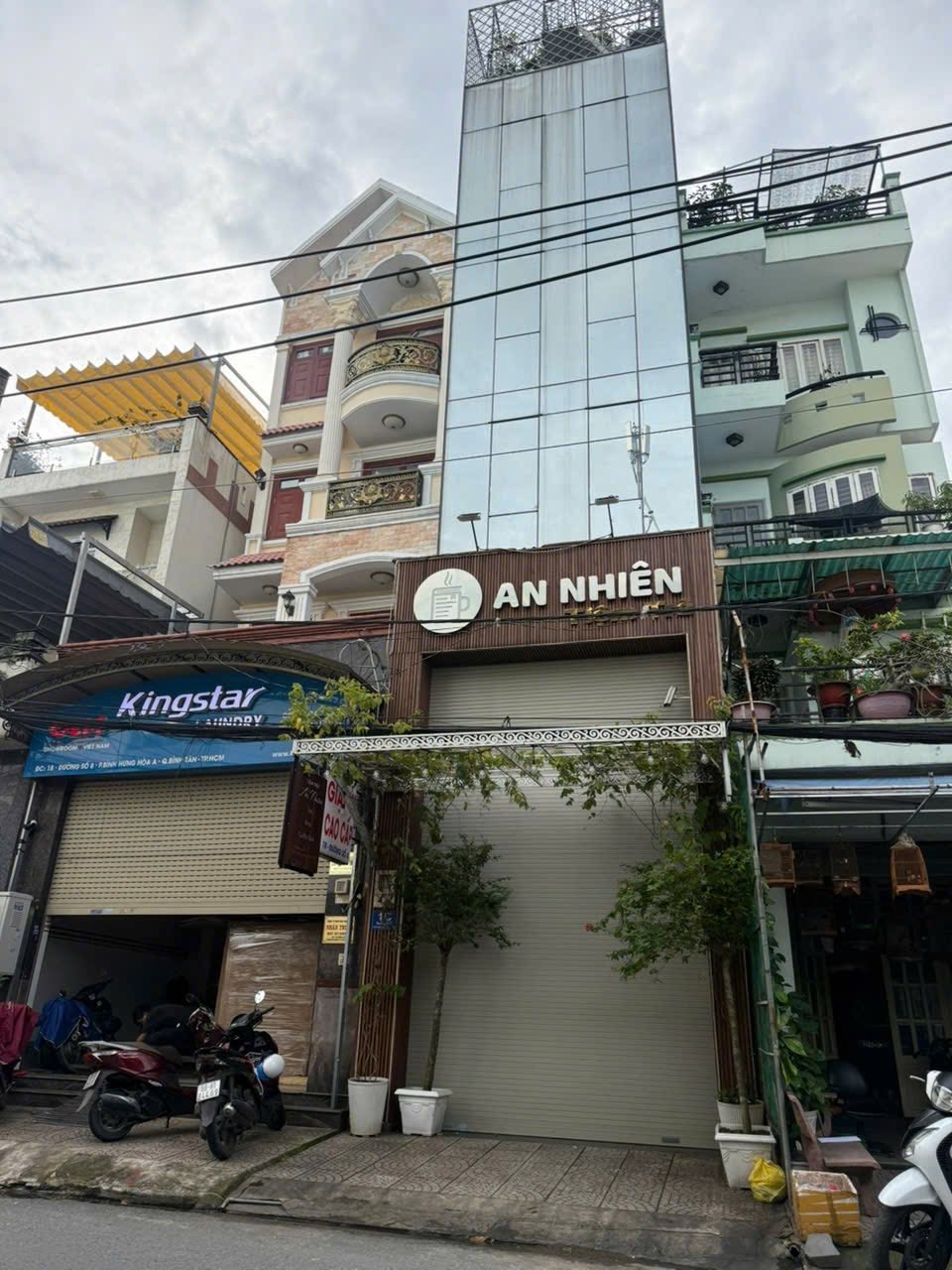 Nhà 6 tầng thang máy, dòng tiền khủng, giá hời trên Lê Văn Quới