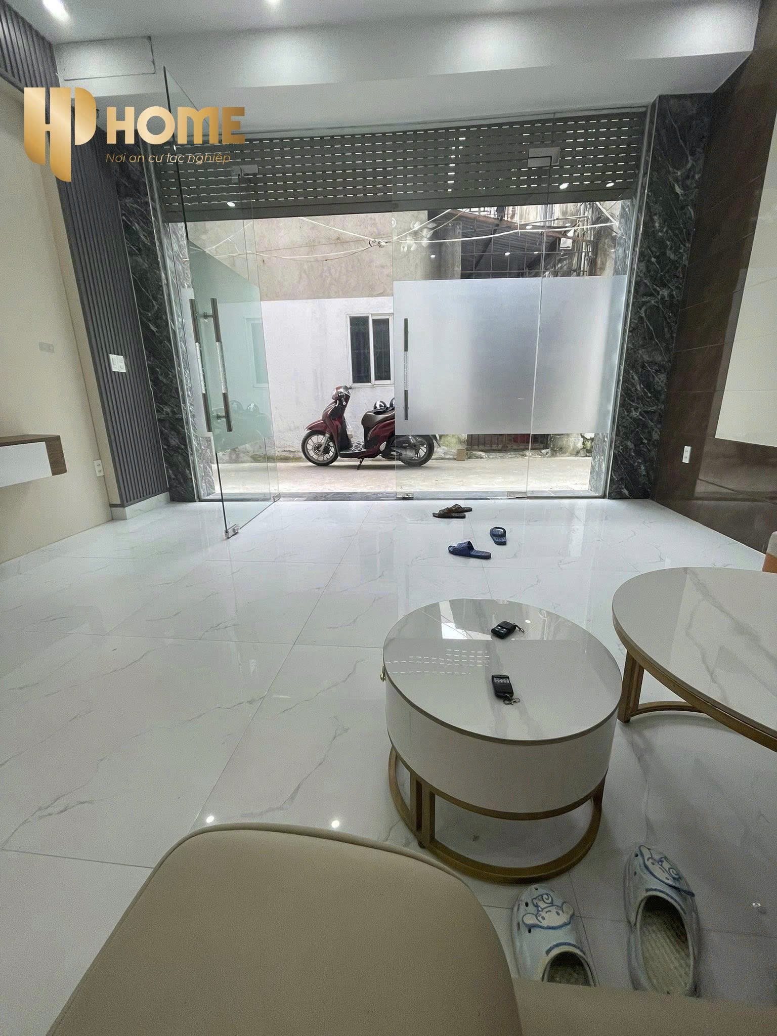 Nhà 4 tầng 4 phòng ngủ, mặt ngõ Vĩnh Cát, chỉ 7,5 triệu/tháng