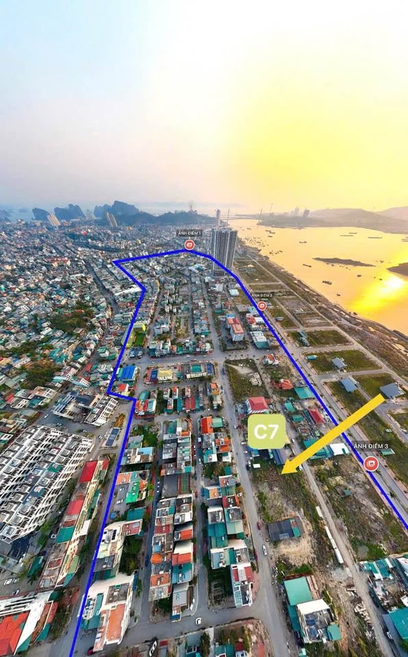 Bán đất mặt tiền 8m hướng Đông Nam tại Hà Khánh A, Quảng Ninh