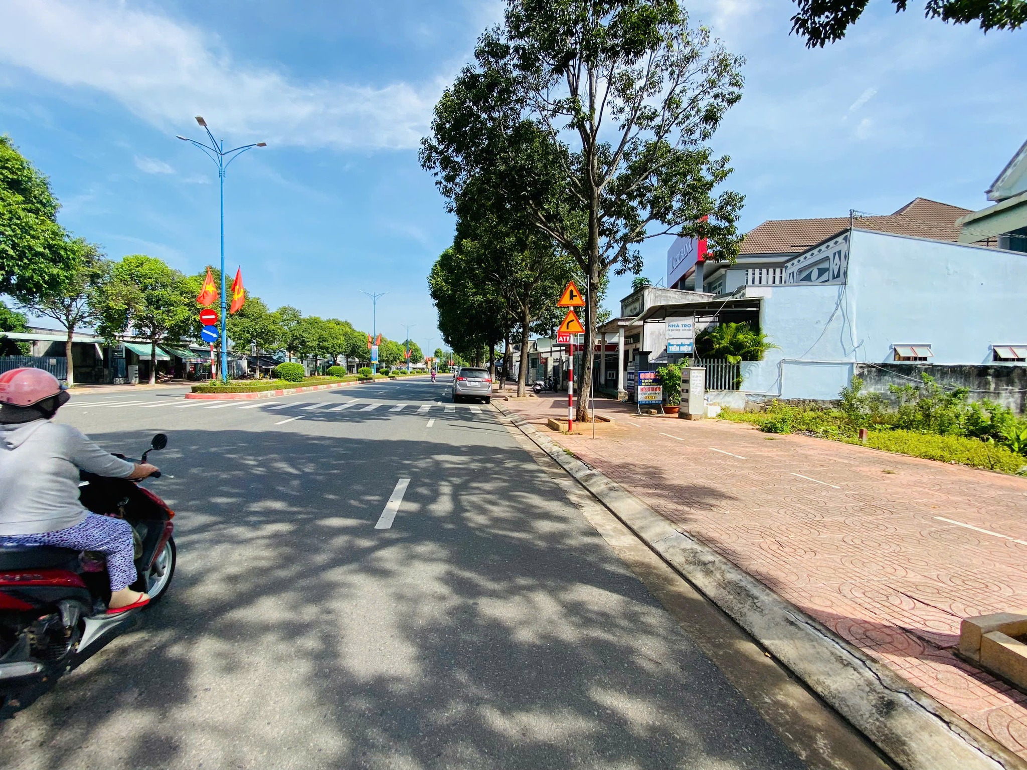 Bán đất mặt tiền Võ Thị Sáu, Đất Đỏ - 320m2, kinh doanh đắc lợi