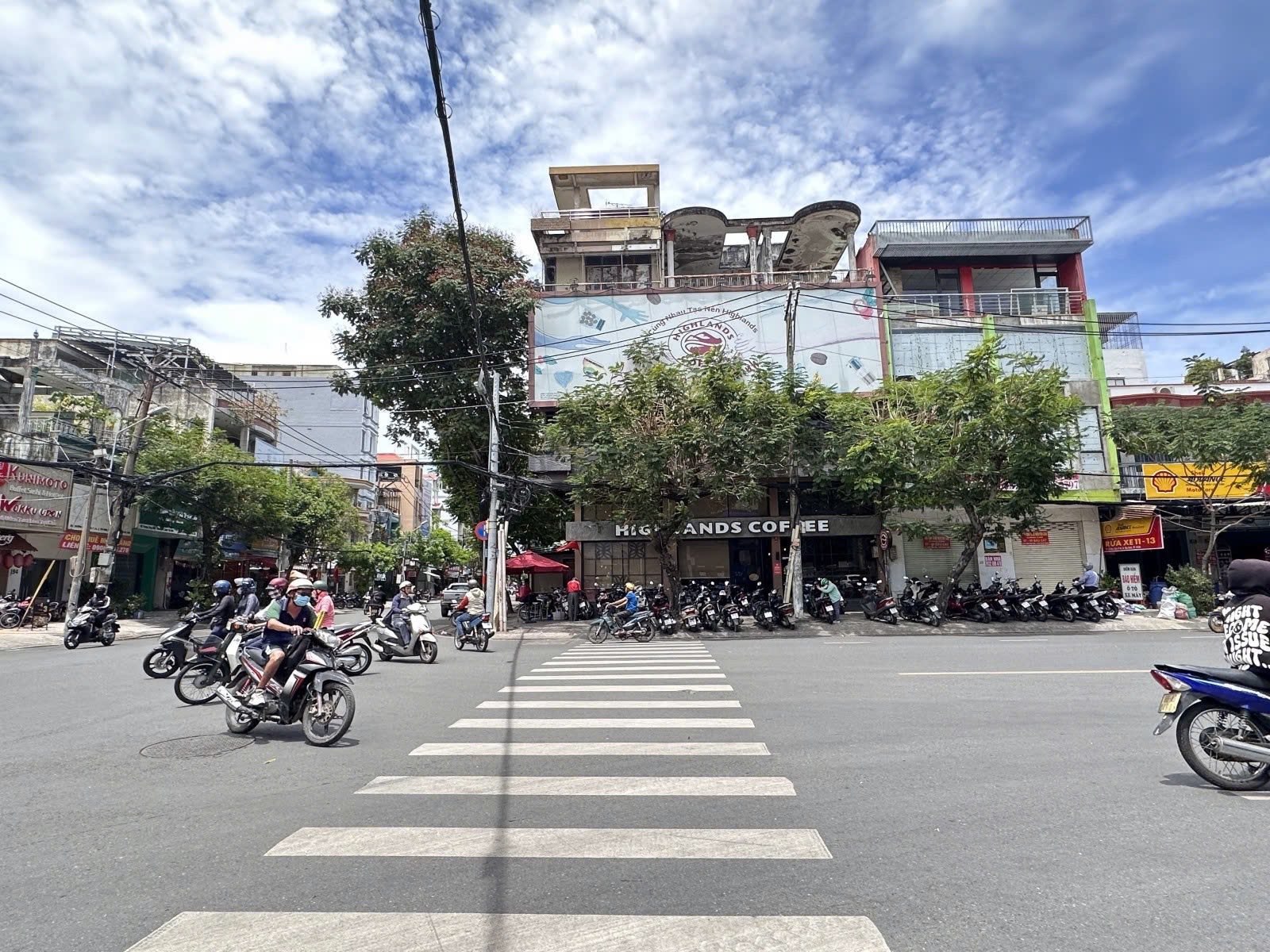 Nhà 2 mặt Ttền Bàu Cát, Tân Bình dòng tiền 32 triệu/tháng, giá nhỉnh 19 tỷ