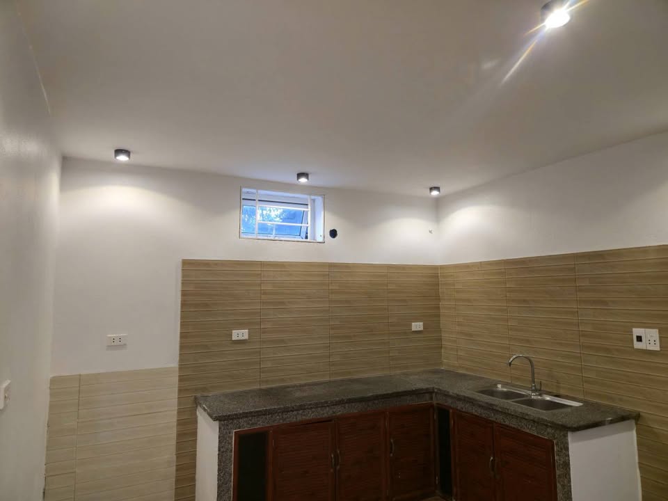 Nhà 65m2 2 mặt tiền, ô tô đỗ cửa tại Thành phố Thanh Hóa - Chỉ 1.5 tỷ