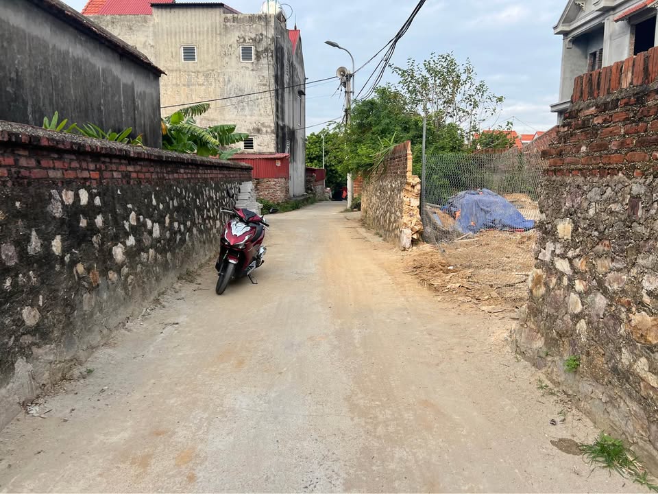 Bán đất 100m2, mặt tiền 5m tại khu công Quế Võ 2, Bắc Ninh