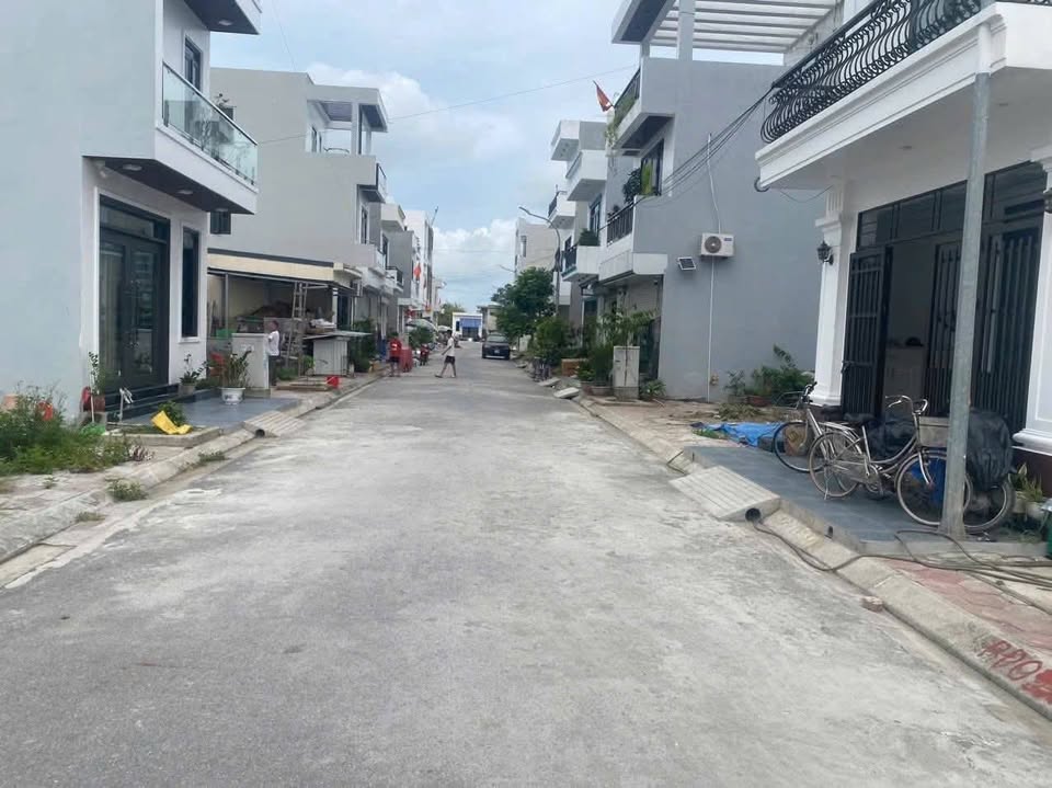 Cơ hội sở hữu lô đất vuông vắn 80m2 tại khu tái định cư Vạn Hương