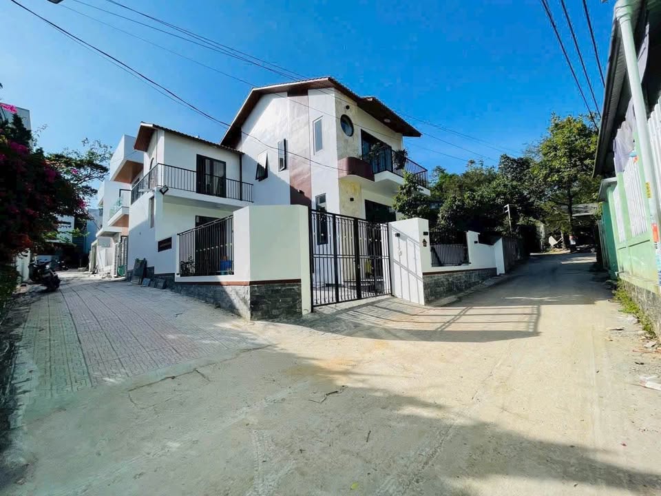 Siêu phẩm lô góc 2 mặt tiền đang chờ chủ nhân may mắn tại kiệt 69 Lê Ngô Cát, Phường Thuỷ Xuân, thành phố Huế