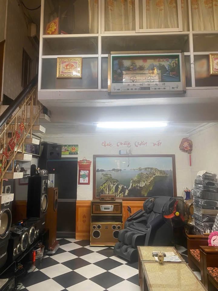 Đất tặng nhà 1,5 tầng, ngõ 5m ô tô đỗ cửa tại Trần Quốc Toản, Hạ Long