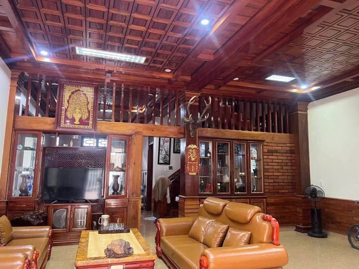 Nhà 3 tầng trung tâm Nam Lý giá sốc chỉ 3,4 tỷ