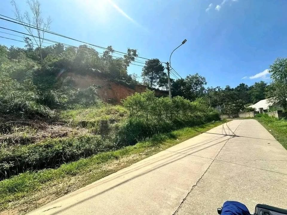 Đất vườn Văn Vỉ, Lạng Sơn - Mặt tiền 30m, giá 5 triệu/m2, bao la diện tích