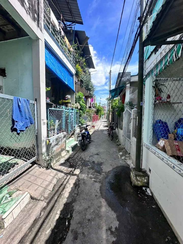 Bến Tre, đất vàng 28.8m2 nở hậu, sổ đỏ thổ cư 100%, giá sốc 370 triệu