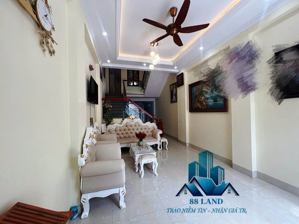 Nhà 3,5 tầng siêu rộng thoáng, ô tô đỗ cửa tại Bắc Giang