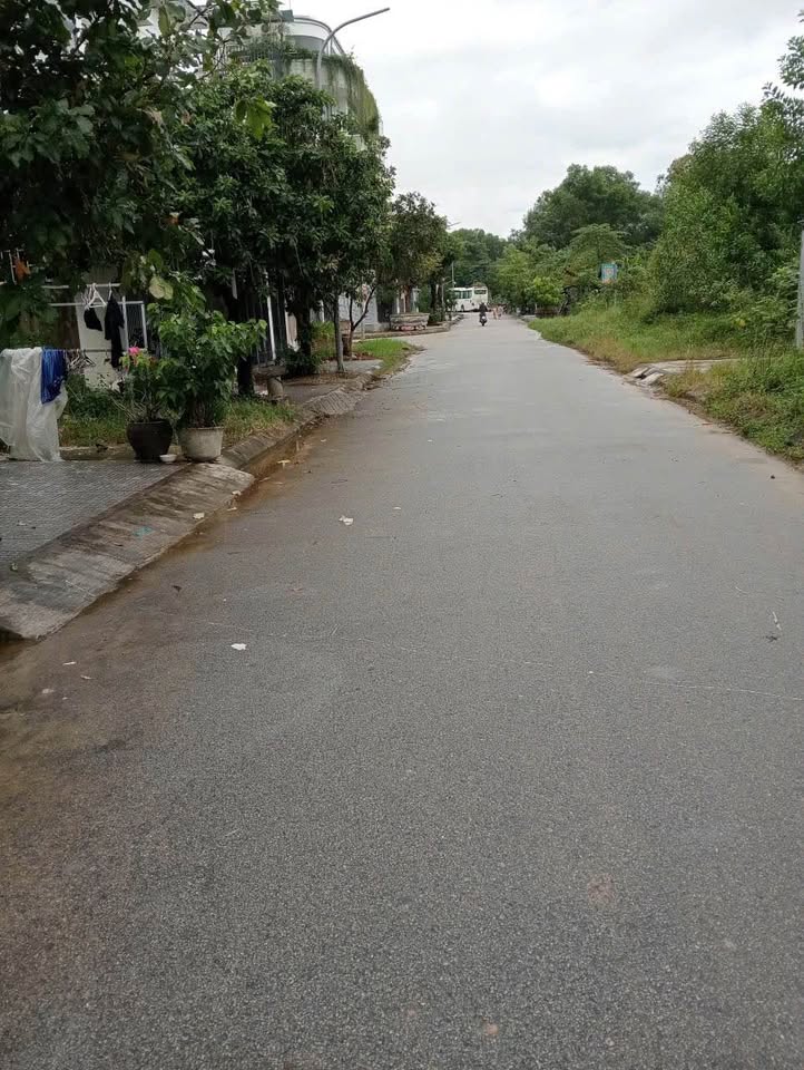 Đất Đại học Huế - Vuông vức, sổ đỏ sẵn sàng, giá thương lượng - Chốt nhanh kẻo lỡ