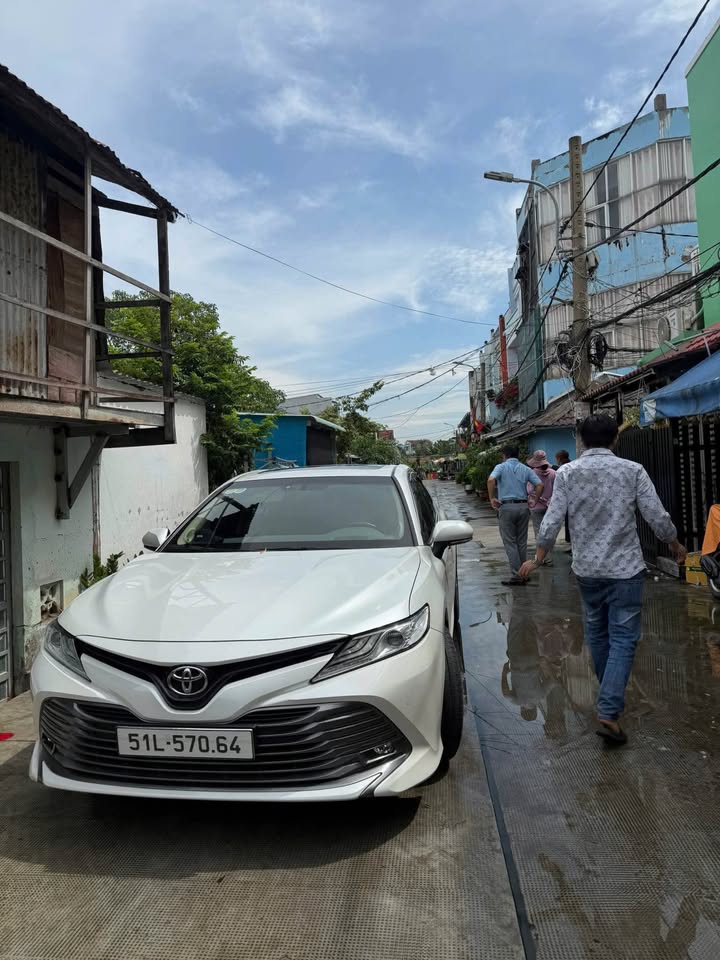 Đất Bùi Tư Toàn, hanh tay chốt, kẻo hết nền đẹp