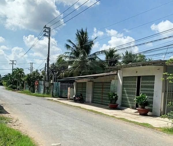 Mặt tiền nhựa Phước Thạnh - 412.4m² đất ở, sẵn nhà cấp 4, kinh doanh đắc lợi