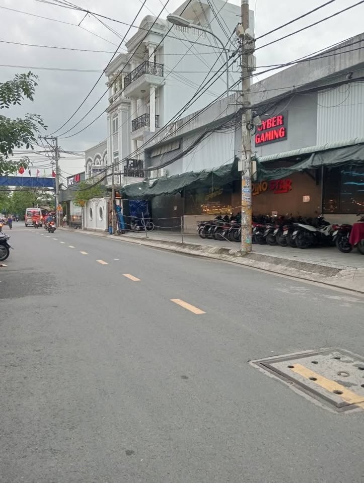 Bán nhà mặt tiền 92m² Phường Tân Chánh Hiệp, Quận 12, kinh doanh đa ngành nghề