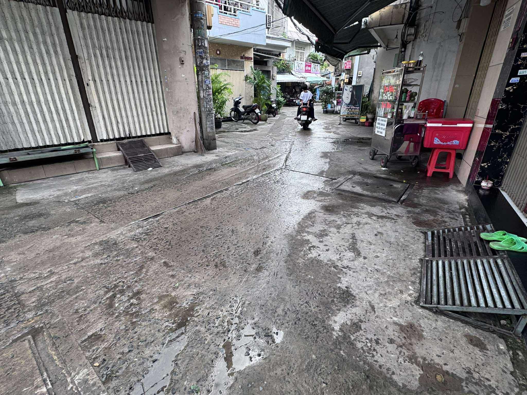 Nhà 2 tầng hẻm xe hơi Lạc Long Quân, Quận 11 cơ hội an cư hoặc đầu tư sinh lời