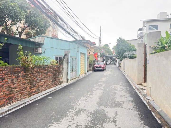 Đất Vàng Hải Bối: Ngõ Ô Tô, Sổ Đỏ Chính Chủ, Giá Hời!