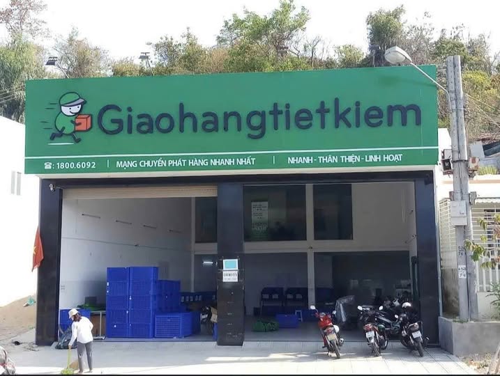 Nhà mặt tiền Võ Nguyên Giáp, Nha Trang rộng rãi, thoáng đãng, giá hời