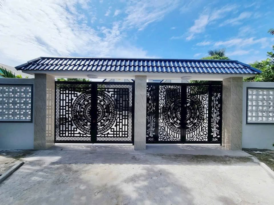 Biệt thự mái Thái 200m2, 2.55 tỷ, Vĩnh Long - Xịn xò, sang chảnh