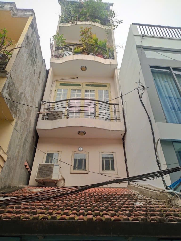 Siêu phẩm nhà 5 tầng mặt tiền Tôn Đản, Quận 4, chỉ 5,3 tỷ
