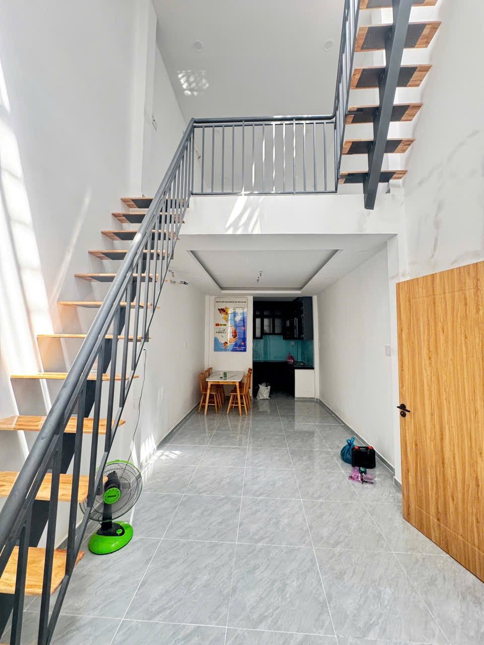 Nhà phố 3 tầng tọa lạc tại vị trí đắc địa trên đường Tôn Đản, phường Khánh Hội, uận 4