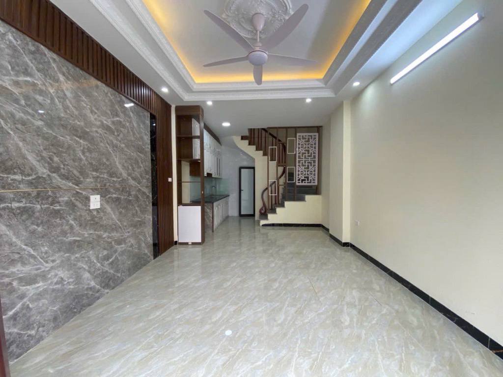 An cư lạc nghiệp tại nhà phố Đại Từ, gần Hồ Linh Đàm thơ mộng