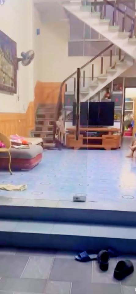 Siêu phẩm mặt đường kinh doanh - nhà 2,5 tầng - 90m2 - chỉ 2,5 tỷ