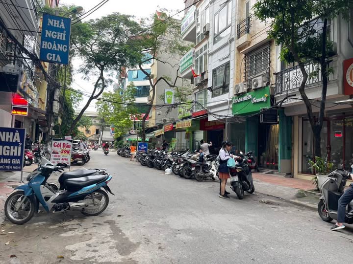 Nhà đẹp khu đô thị Đền Lừ 70m2, 5 tầng, mặt tiền rộng, kinh doanh đắc lộc