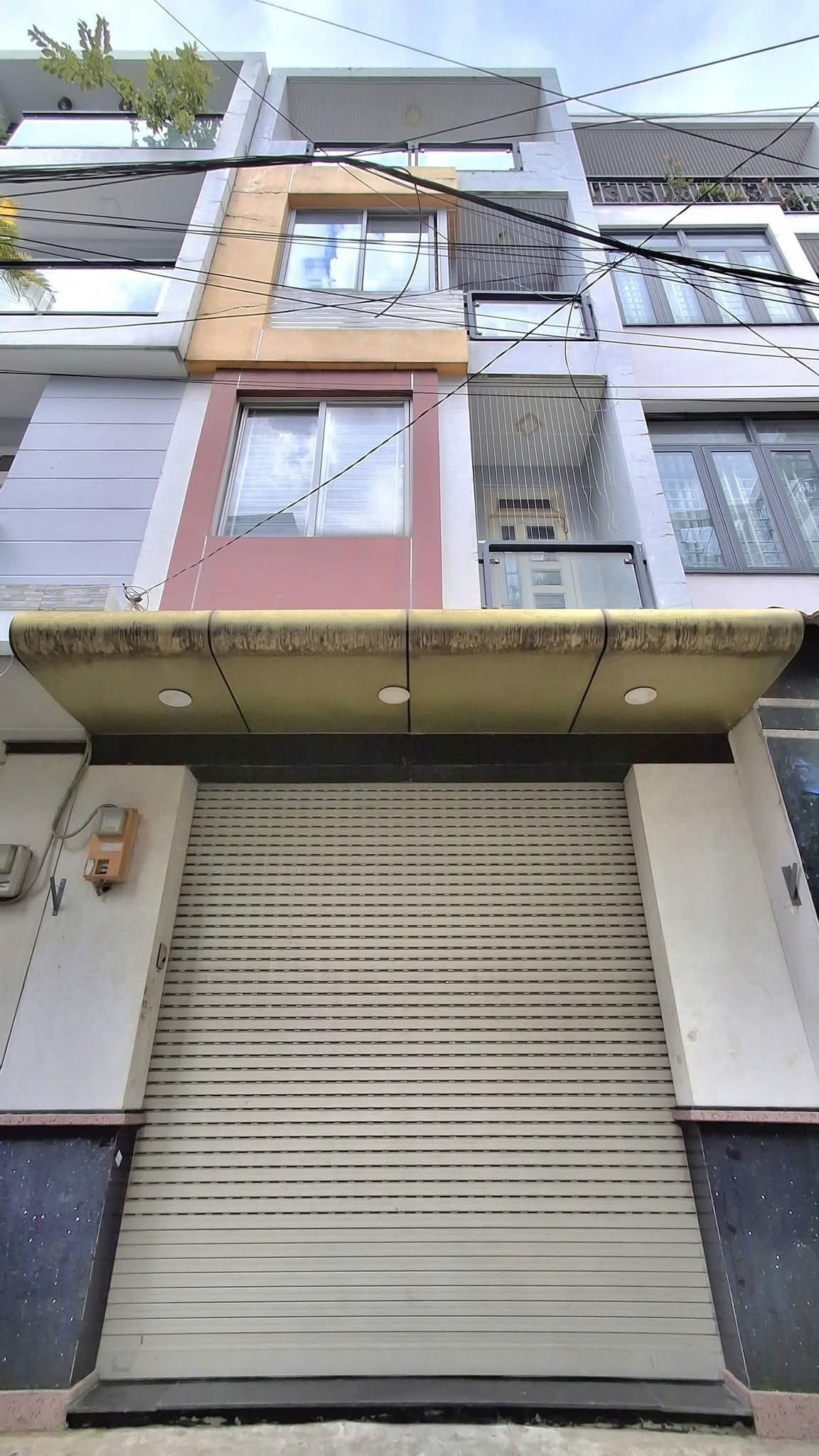 Bán nhà Bình Thạnh, 4 tầng, 4 phòng ngủ, ô tô ngủ nhà, giá tốt