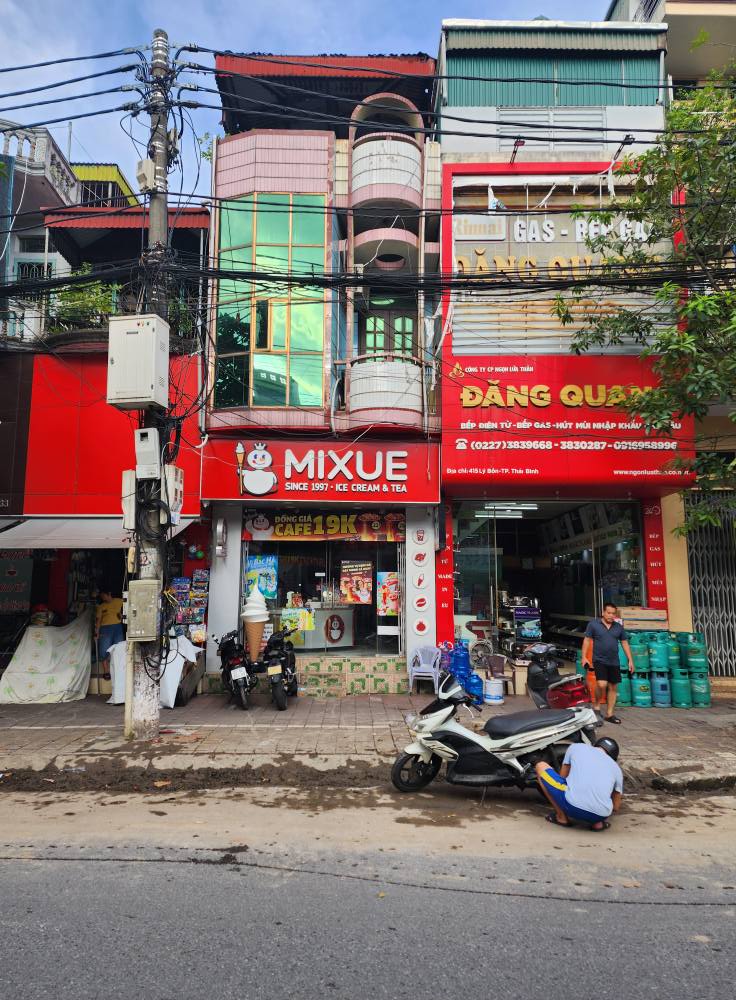 Cho thuê nhà 3 tầng mặt đường Lý Bôn, Thái Bình phù hợp kinh doanh